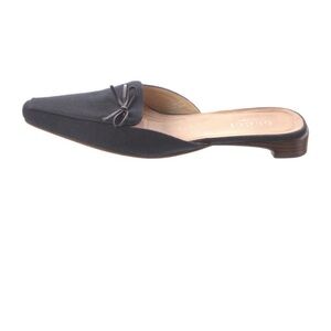 Gucci Women's Black Mules with Bow Detail